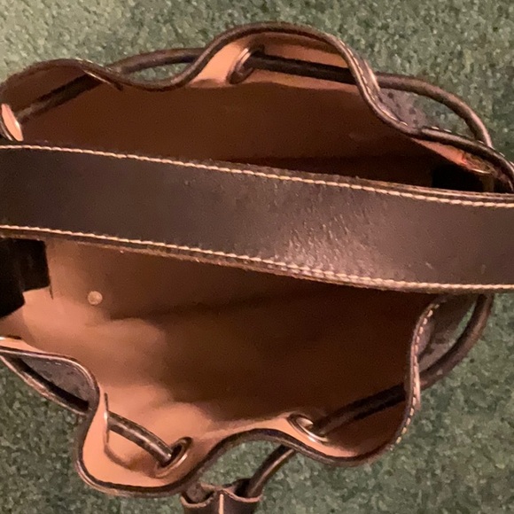 Dooney & Bourke Black Bucket Bag - EUC - Picture 5 of 10